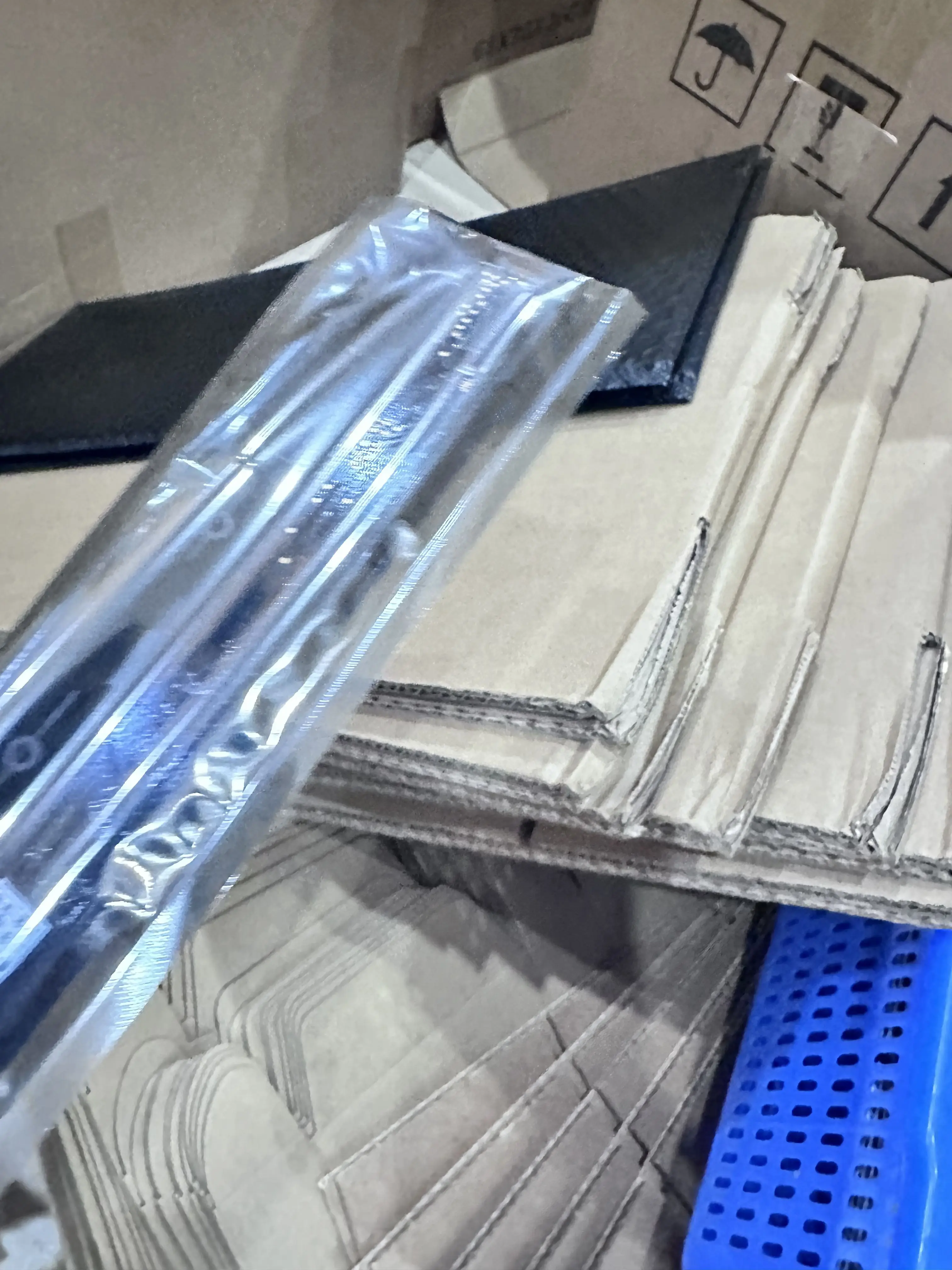 CE841-60111 Q8418-6… - image