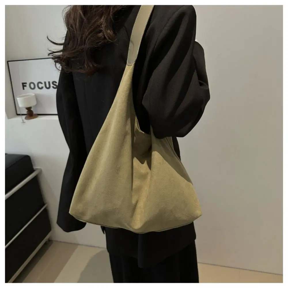 Neue Herbst- und Winter-Vintage-Damentasche mit Großer Kapazität, Modische Wildleder-Schultertasche, Schlichte Einfarbige Vielseitige Bucket Bag – Detail 10