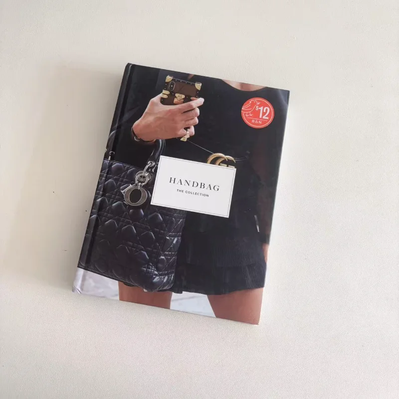 257 Page HANDBAG THE COLLECTION Fashionable Handbag and Tote Bag Designs - Original English Version High-quality Books