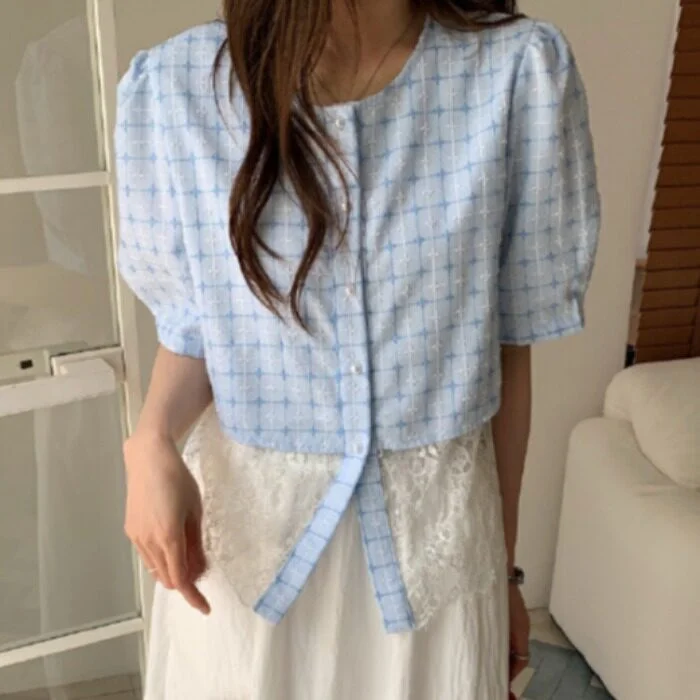 

East Gate Street Women's Bubble Sleeve Lace Waist Cinching Pearl Button Plaid Shirt Casual Loose Fit Short Sleeve round Neck