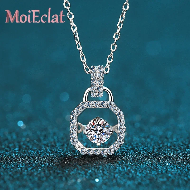 

Luxury 0.3ct Moissanite Schoolbag Pendant Necklace for Women, Contemporary Geometric Design Platinum PT950 Jewelry Gifts