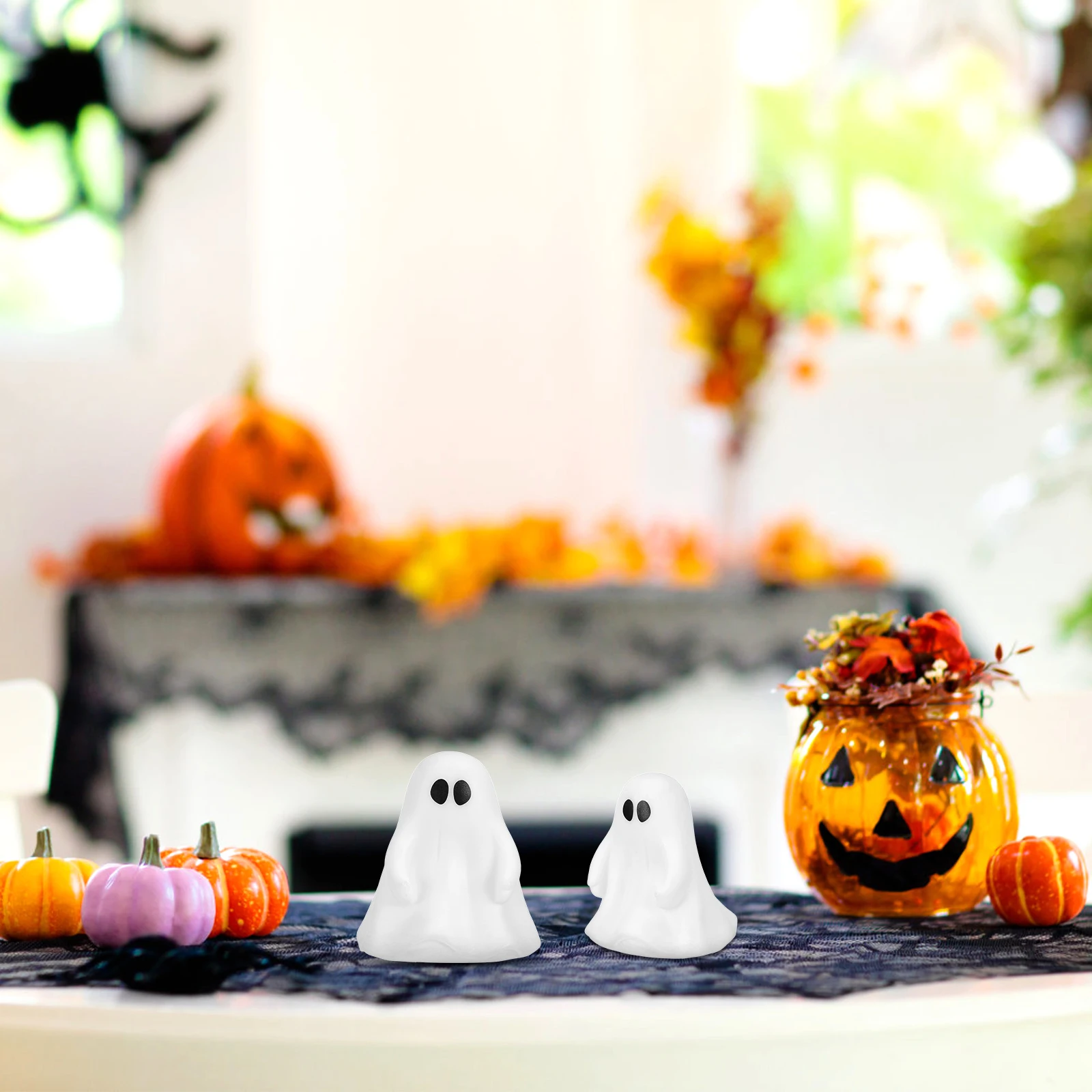 

2pcs LED Night Lamp Halloween Decorative Lamps Ghost Shaped Light Resin Material White Color Mini LED