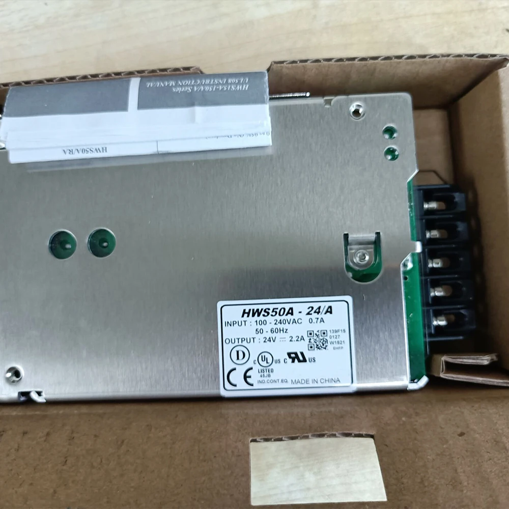 

HWS50A-24/A Импульсный источник питания переменного/постоянного тока, 50 Вт, выход 24 В, 2,2 А