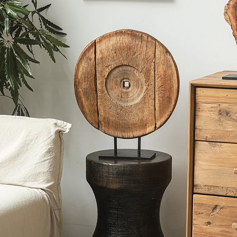 

Iron foot ornament, living room entrance decoration solid wood round, retro and old homestay art