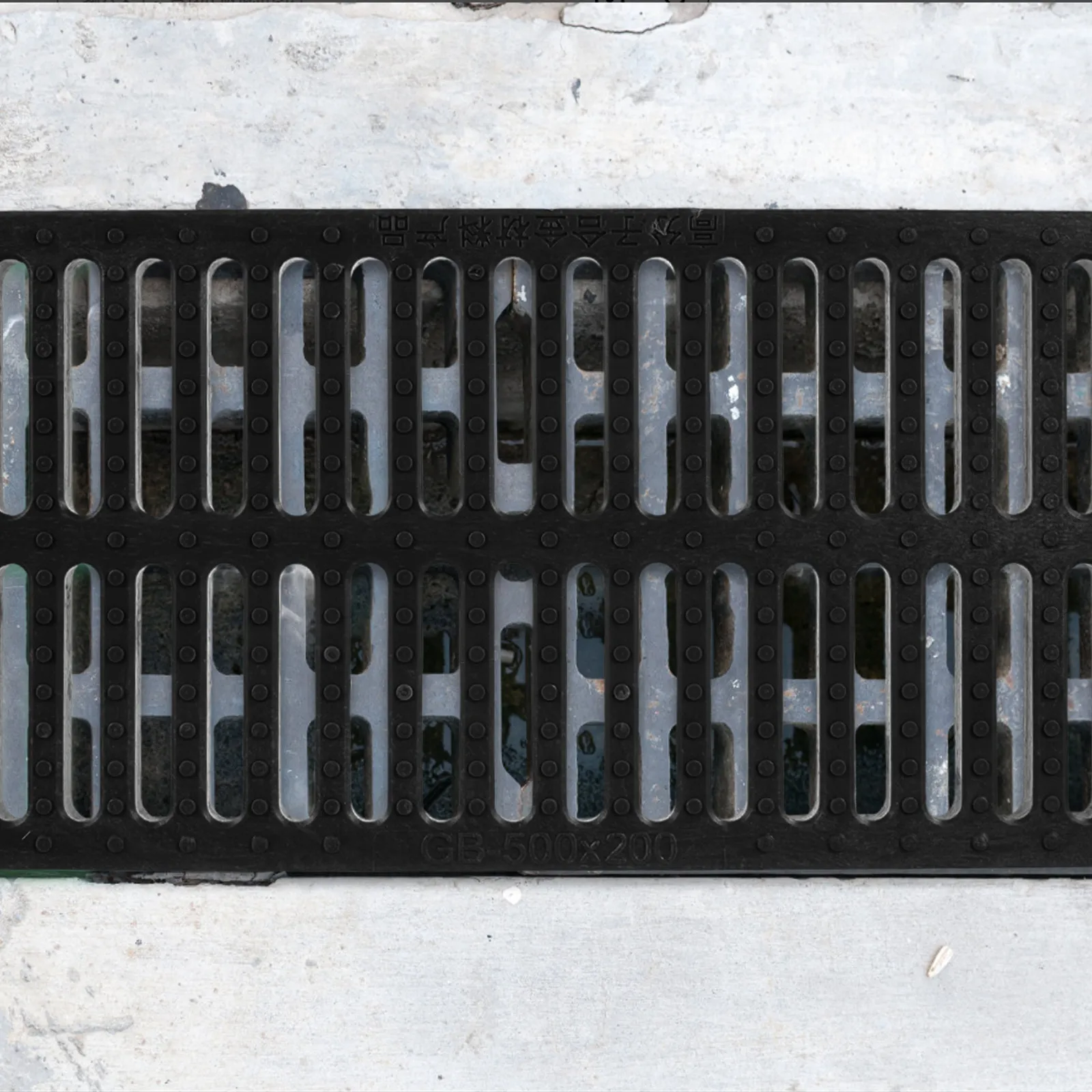 Efficient Water Drainage Grate Heavy Duty Plastic Rectangular Channel Grate for Outdoor Sewer Kitchen Floor Drain Rainwater