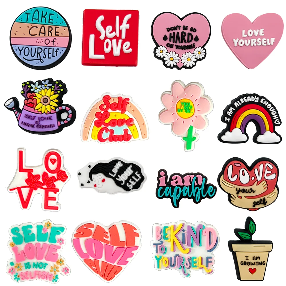 9 مجموعة من إكسسوارات الأحذية المصنوعة من سلسلة الأحذية الوردية اللطيفة على شكل قلب للفتيات من مادة PVC