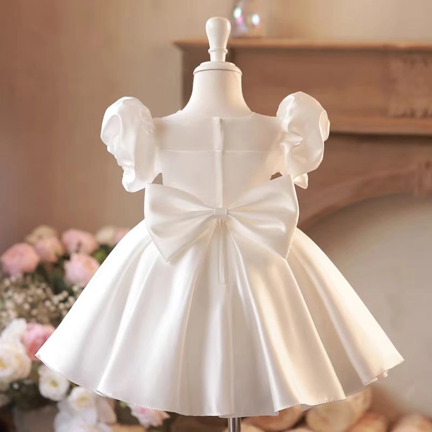 حالمة نذر J752 فستان فتاة بيضاء أنيقة لؤلؤ الساتان للأطفال 1st حفلة عيد ميلاد عطلة التواصل الأميرة ثوب حفلة قصيرة #4
