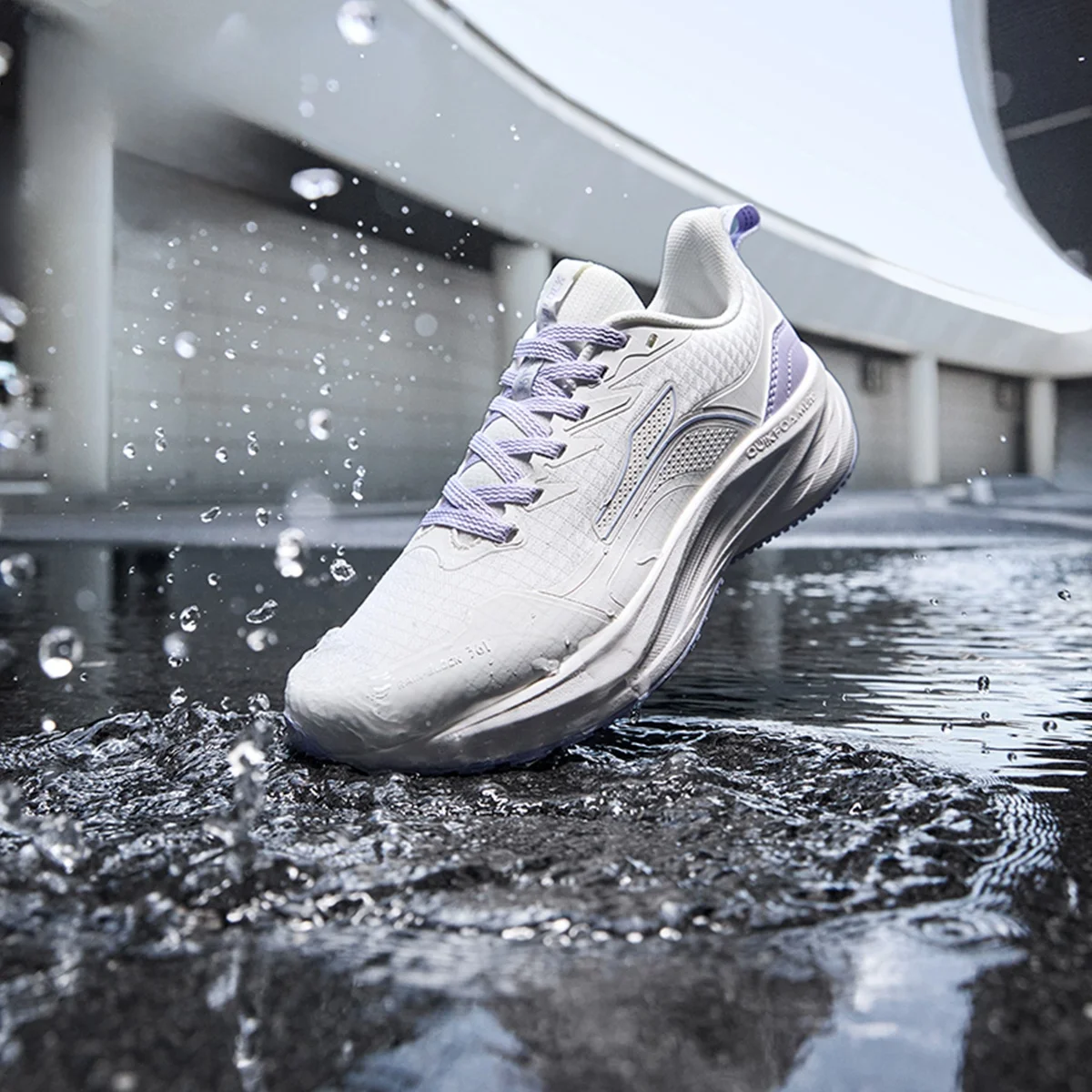 mujer-running-oes-titan-30lite-soft-bot-anti-agua-o-absorcion-36-°-tecnologia-carbon-tead-suela-eva-goma