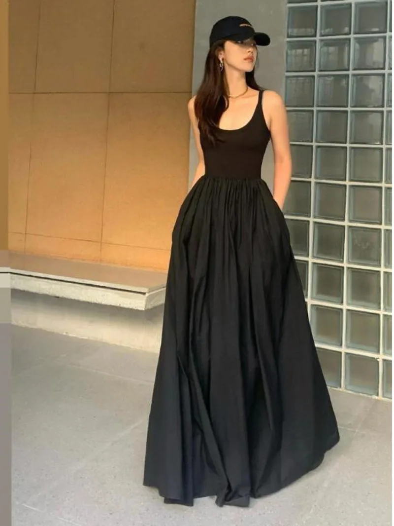 Hepburn style small black dress minimalist French sleeveless vest long dress black suspender dress summer fashion women's XAGP