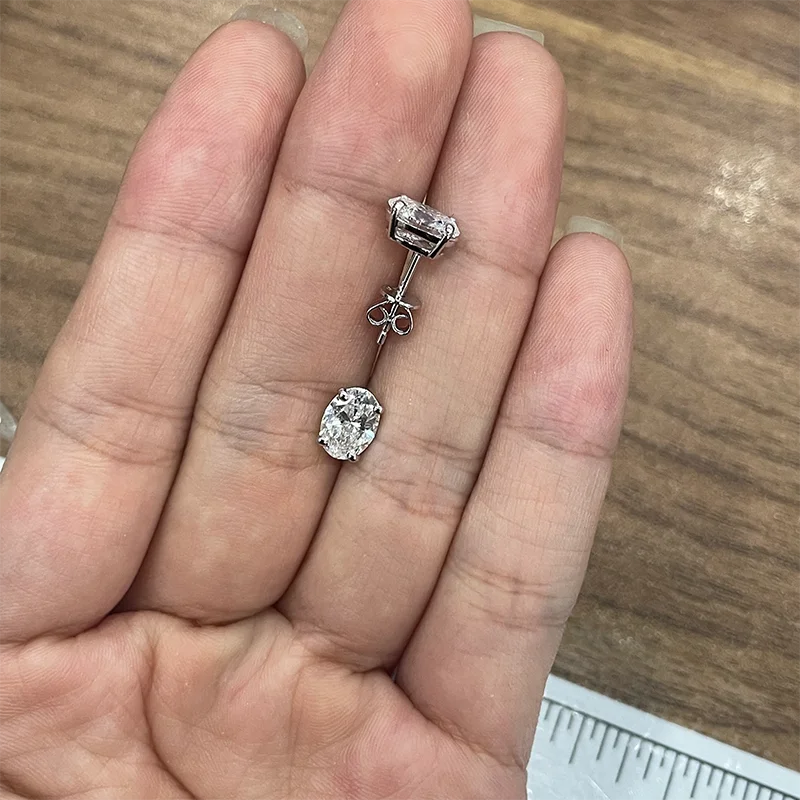 Elegante ovale Ohrstecker mit im Labor gezüchteten Diamanten, je 1 Karat, DEF VS-VVS, IGI, Platin 950, Premium-Alltagsschmuck für Damen – Detail 5