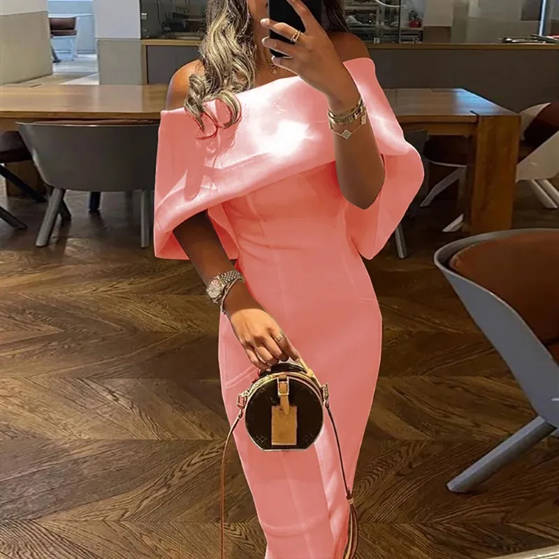 2025 primavera verão estilo feminino elegante e simples gola de uma linha sobre o ombro magro-ajuste saco nádega vestido de cor sólida