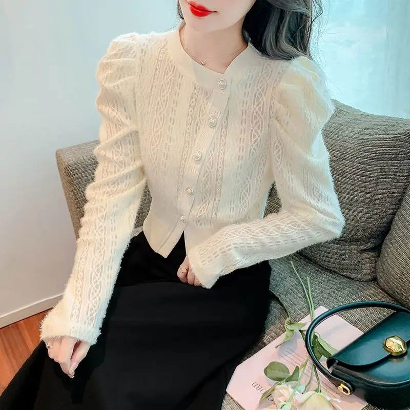 New Bubble Sleeve Hairy Lace Bottom Shirt for Women's New Style Splicing Round Neck Button Fashion Solid Color Long Sleeve Top