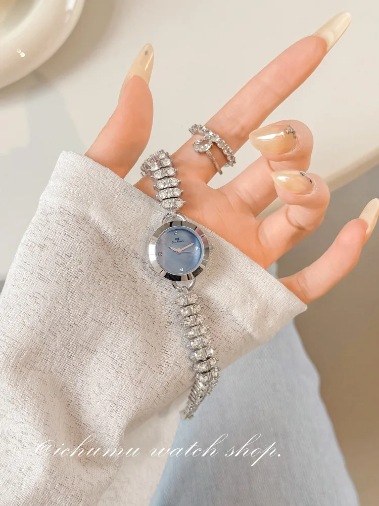 Elegant Ladies Quartz Watch Fashion Silver Ladies Bracelet Clock Gift Personalized Strap Delicate Women's Watch relojes de mujer