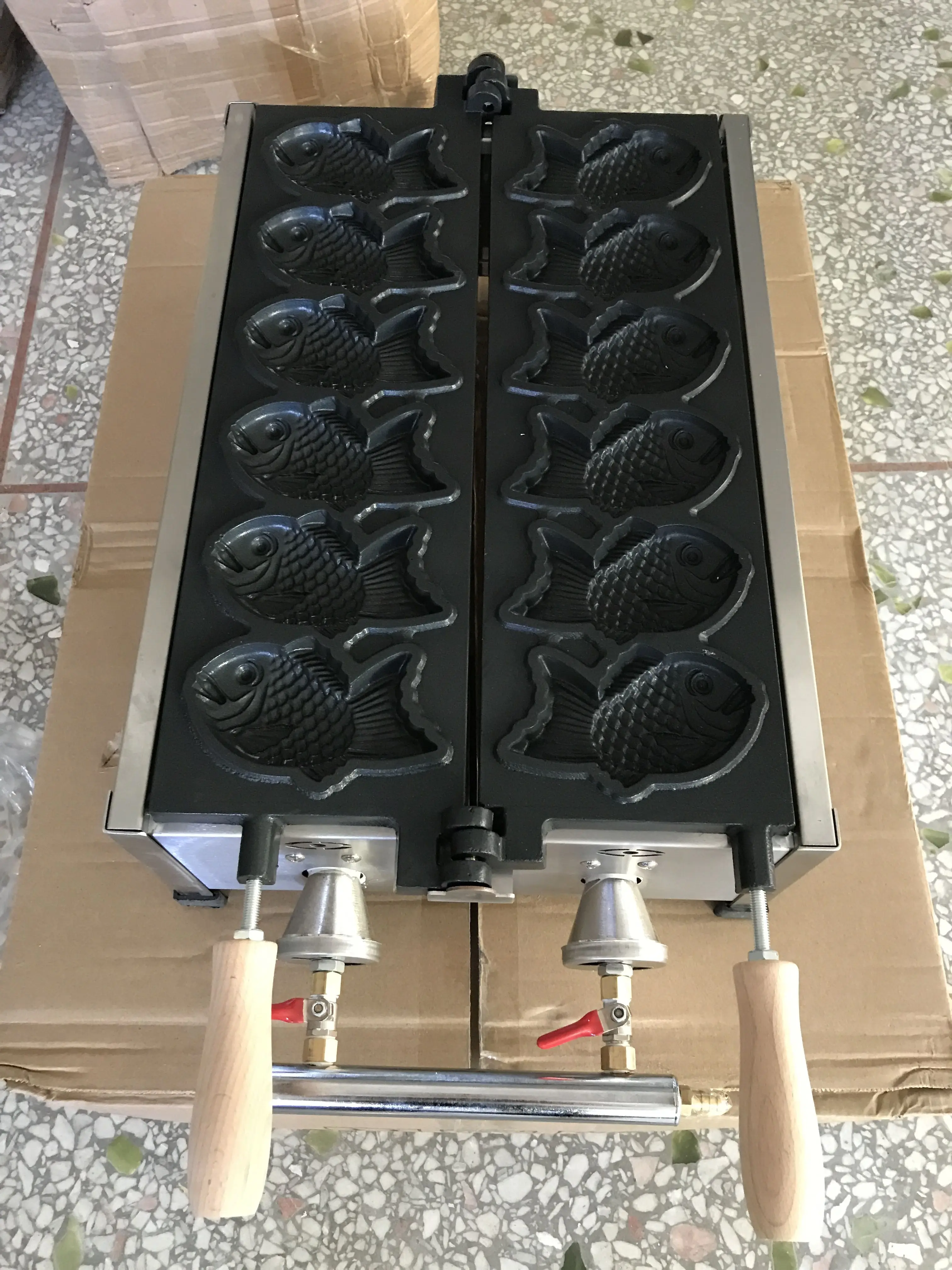 Máquina comercial de waffle taiyaki em forma de peixe, 6 peças, aço inoxidável, máquina de grelha de waffle taiyaki para doces e lanches