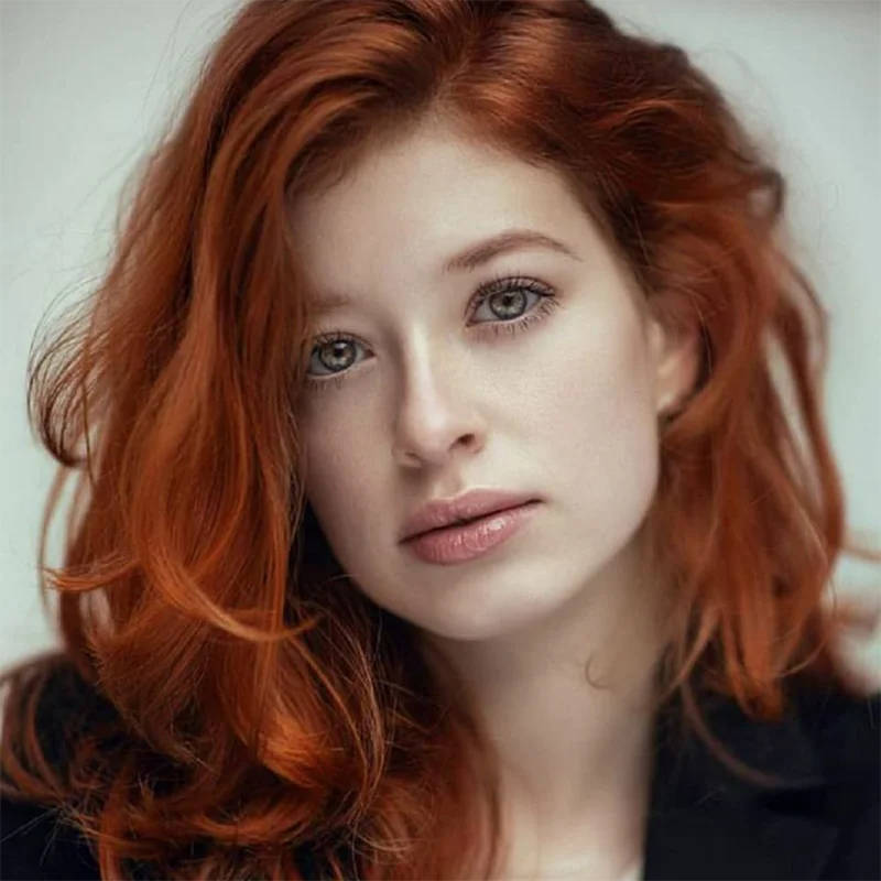 بيرناردو-شعر مستعار بدانتيل أمامي اصطناعي للنساء ، شعر مستعار طويل الموجة ، شعر طفل ، ألياف مقاومة للحرارة ، ملابس يومية ناعمة