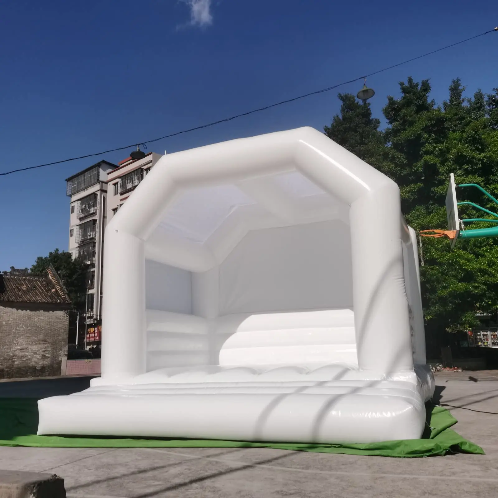 Commerical Durable PVC White Inflatable Wedding Bouncer Castle House /Jumping Moon Bounce House  For Adult Kids Outdoor Party