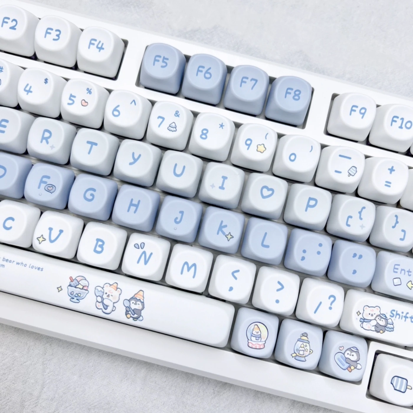 Ice Snow Bear Blue Keycap SOA Profile Heat Sublimation PBT Keycaps for Mechanical Keyboard Cute Little Bear and Penguin Key Caps