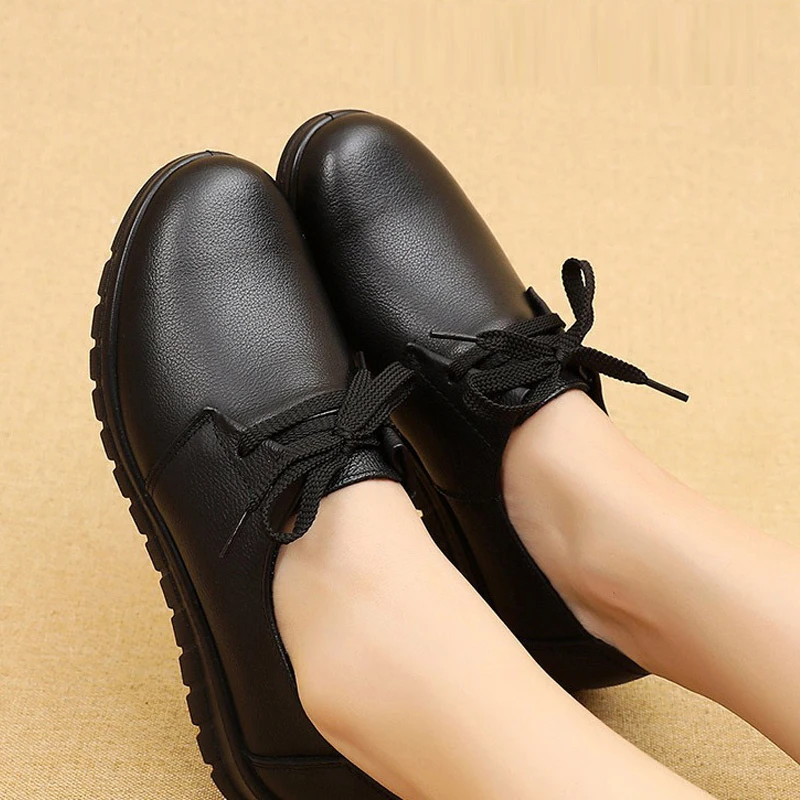 Spring Autumn Sneakers Women Casual Black Flat Shoes Loafers Lace Up Leather Flat Slip-On Women Shoes Mother Shoes