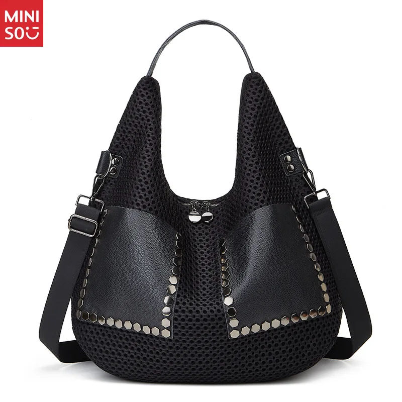 Miniso ヴィンテージ メッシュ ハンドバッグ、大きなパンク スタッズ付きショルダーバッグ、レトロ ゴス トートバッグ