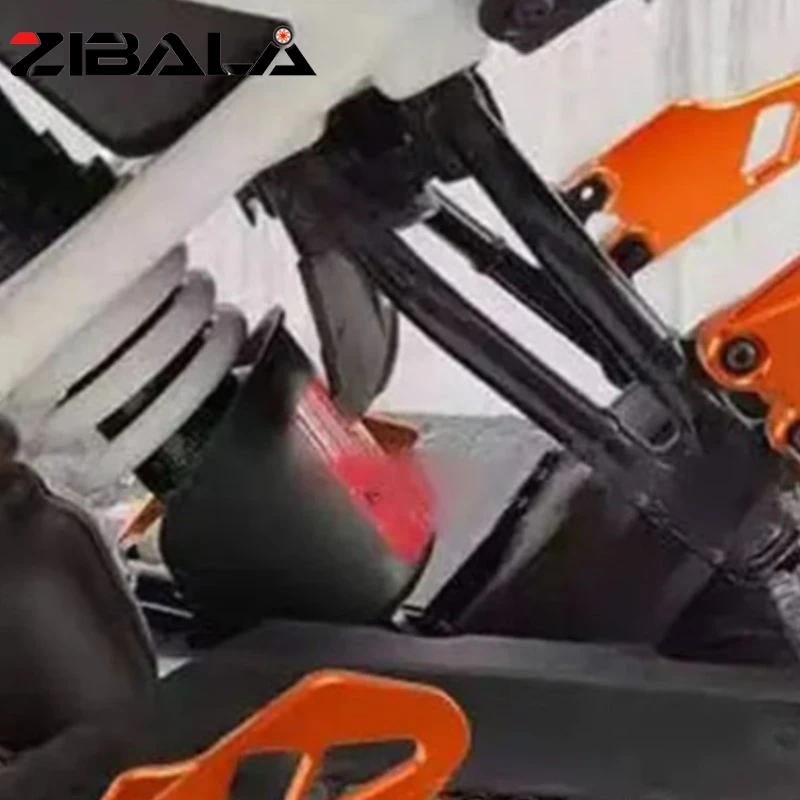 

For Honda NT1100 / DCT 2022 2023 NT 1100 2024 2025 2026 2027 CNC Rear Brake Fluid Reservoir GB350S Cover Guard Oil Cup Protector