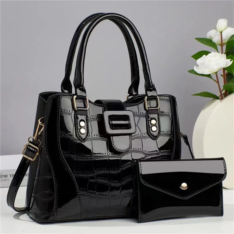 2024 atmospheric retro crocodile pattern mother and child bag feeling large capacity women's bag versatile single shoulder messe