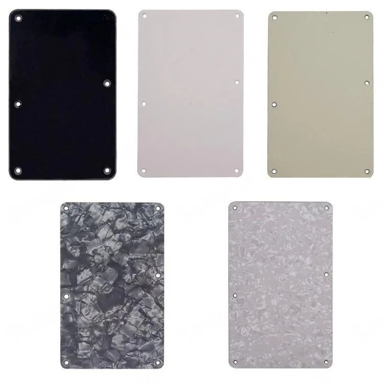 

Закрытая задняя крышка электрогитары, проводка, задняя пружинная крышка отсека, задняя пластина 138*86 мм