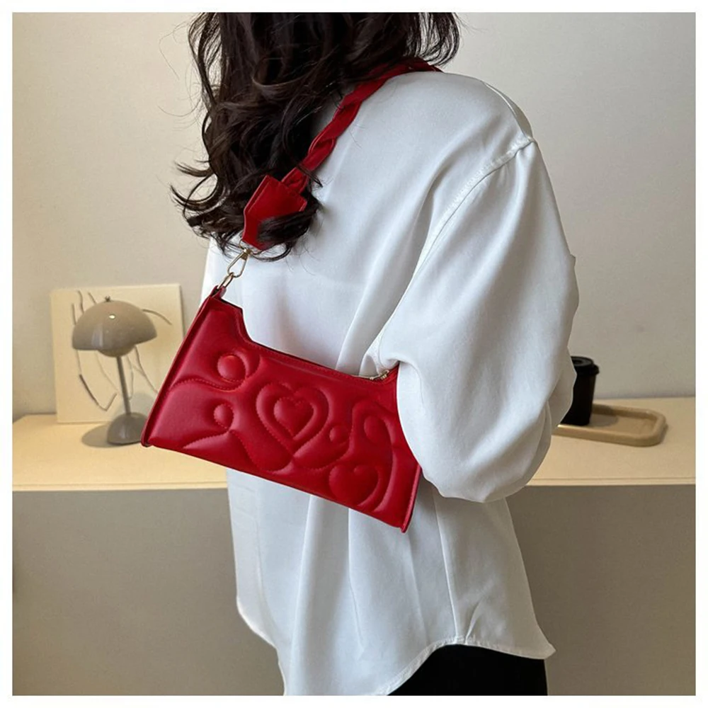 Women\'s Fashion One Shoulder Underarm Bag Personalized Love Embossed Crossbody Bag Summer Autumn Korean Minimalist Fashion Bag