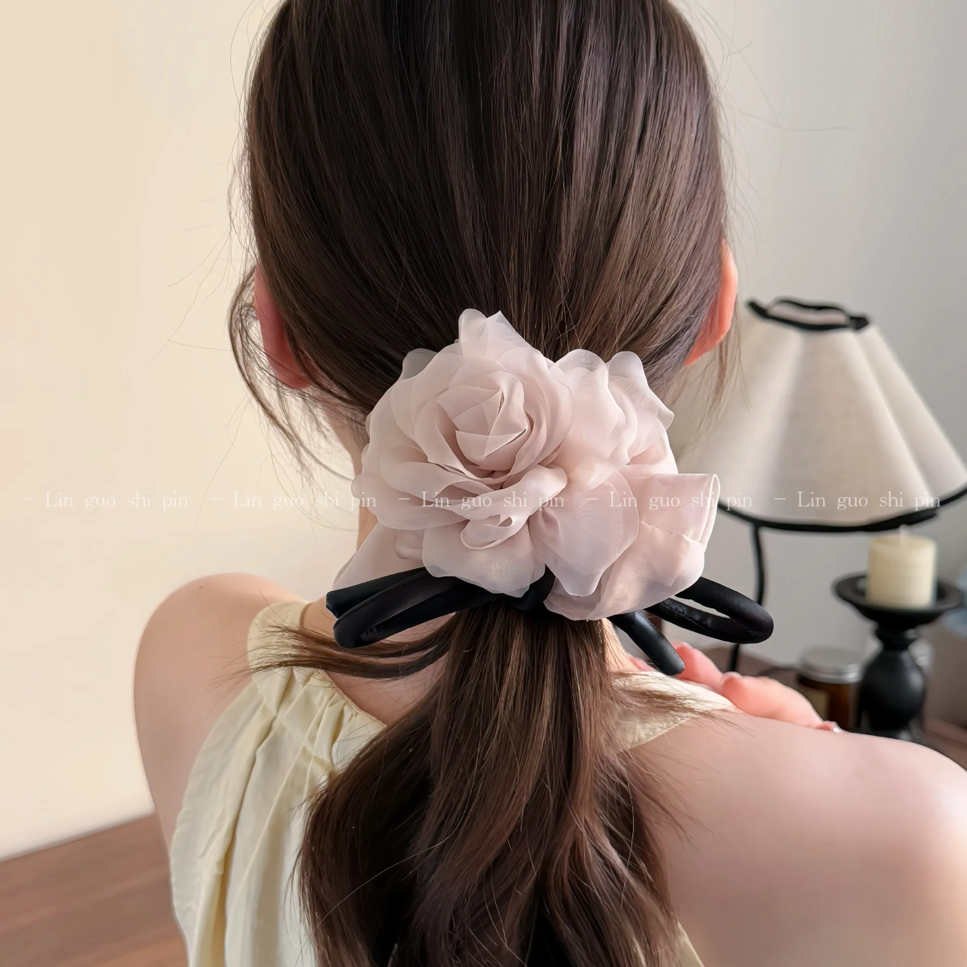 Hot Selling 3D Rose Bow Hair Scrunchie Vintage Elegant Elastic Hair Tie for Women High Ponytail Bun Holder Chic Fairy
