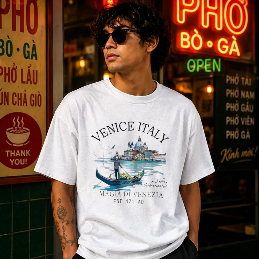 Enice Italy Magia Di Venezia Gondola T-Shirt, Vintage Venice Canal Gondolier Graphic Tee, Italian Vacation Travel Cotton Shirt