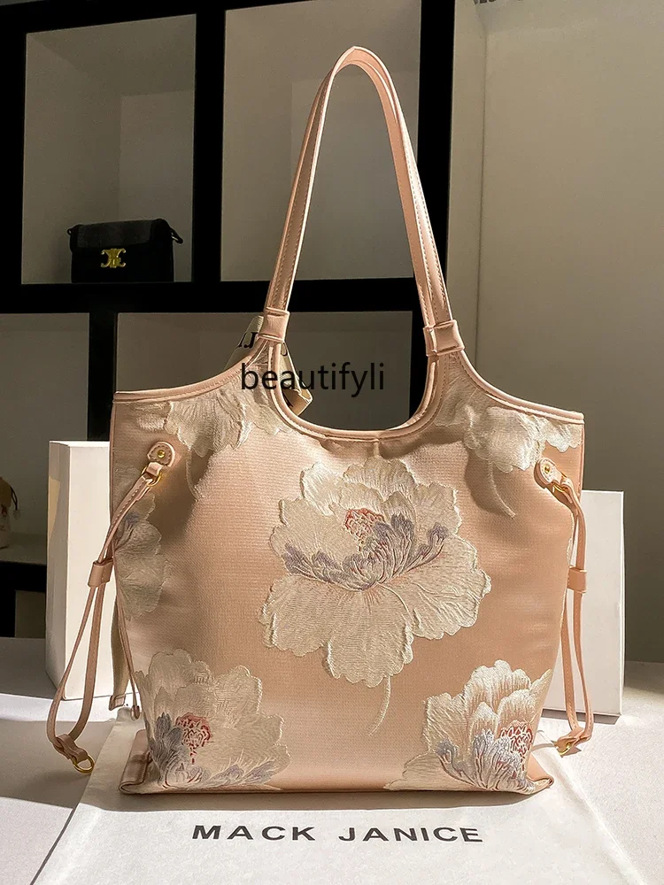 New Guo Feng Lace Embroidery Large Capacity Totes Spring and Summer New Shoulder Bag