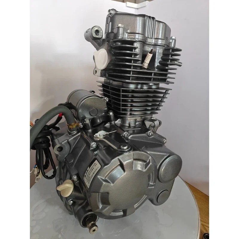 

Двигатель для мотоцикла 150/200 куб. см, универсальный для двух- и трехколесного транспорта, прямой привод, в наличии