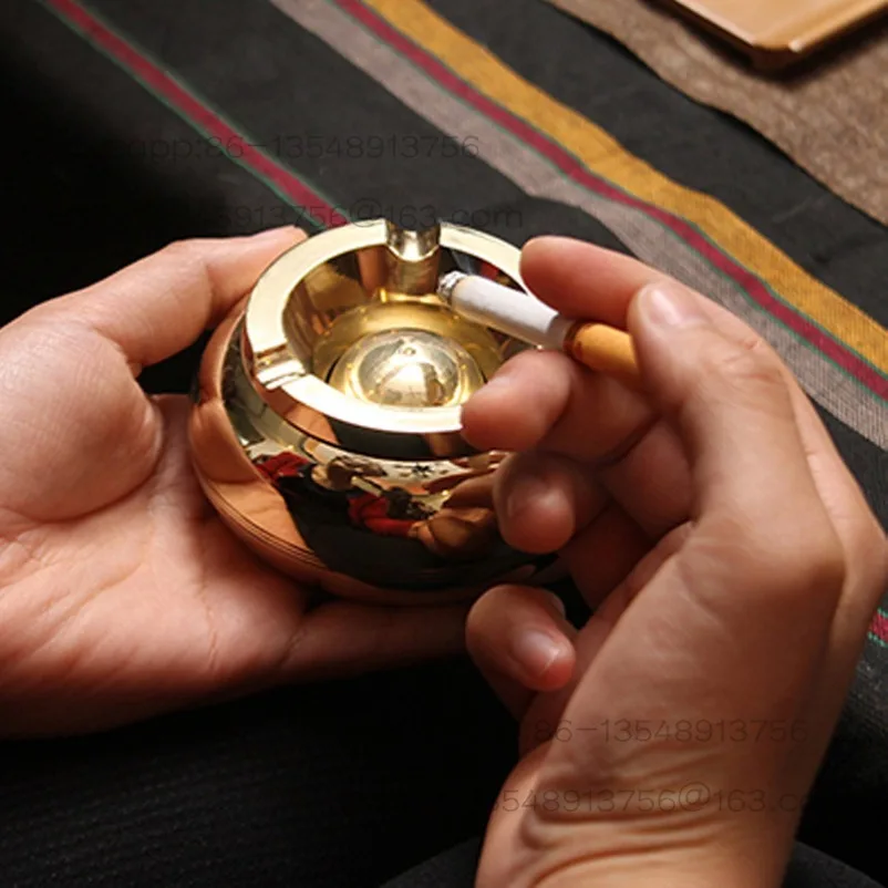 American vintage brass design for portable outdoor trips, mini lidded car ashtray