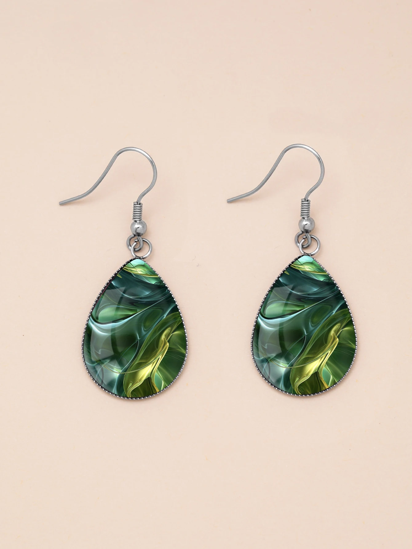 Women's Green Irregular Quicksand Pattern Earrings
