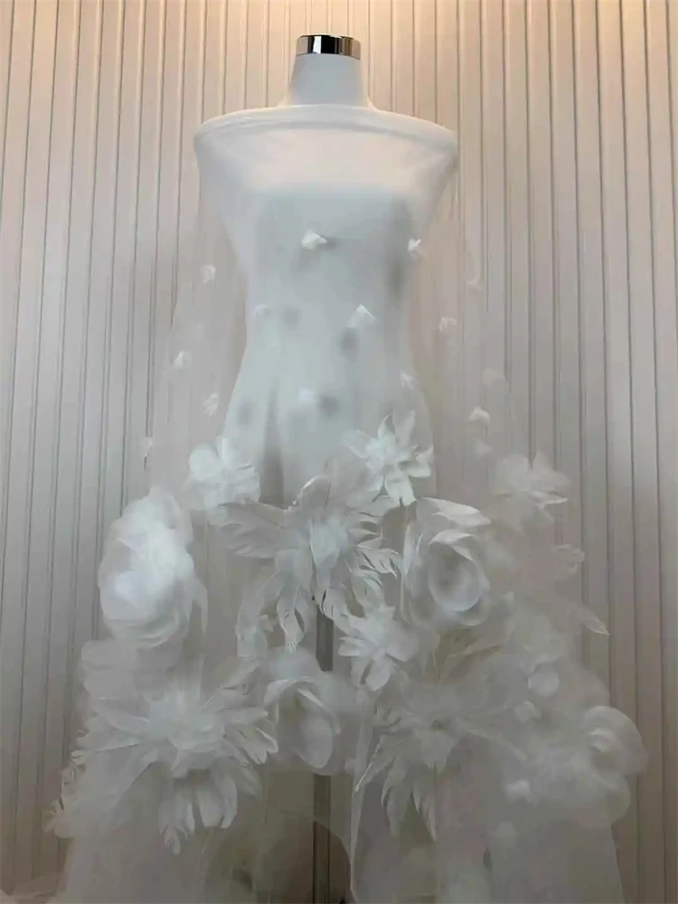 Tessuto africano di fiori e piume 3D 5 metri 2025 Paillettes di alta qualità ricamato tessuto di pizzo francese nigeriano per la cerimonia nuziale