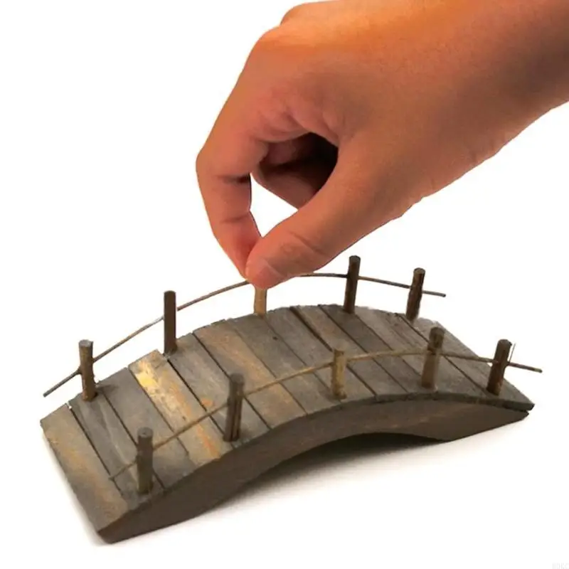 B0KC 1:12 Dollhouse Mini Wooden Arch Bridge مع درابزين مصغرة حديقة Fairy Garden Miniature Crafts