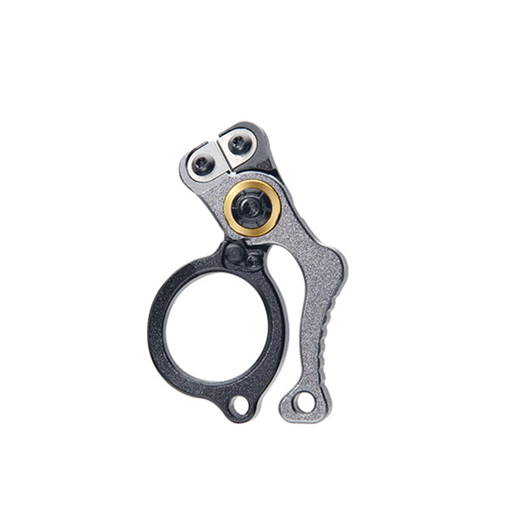 スプリング内蔵の多目的釣り用ハサミプライヤーは、ラインの切断、フックの取り外し、魚の結び目を結ぶのに最適です。