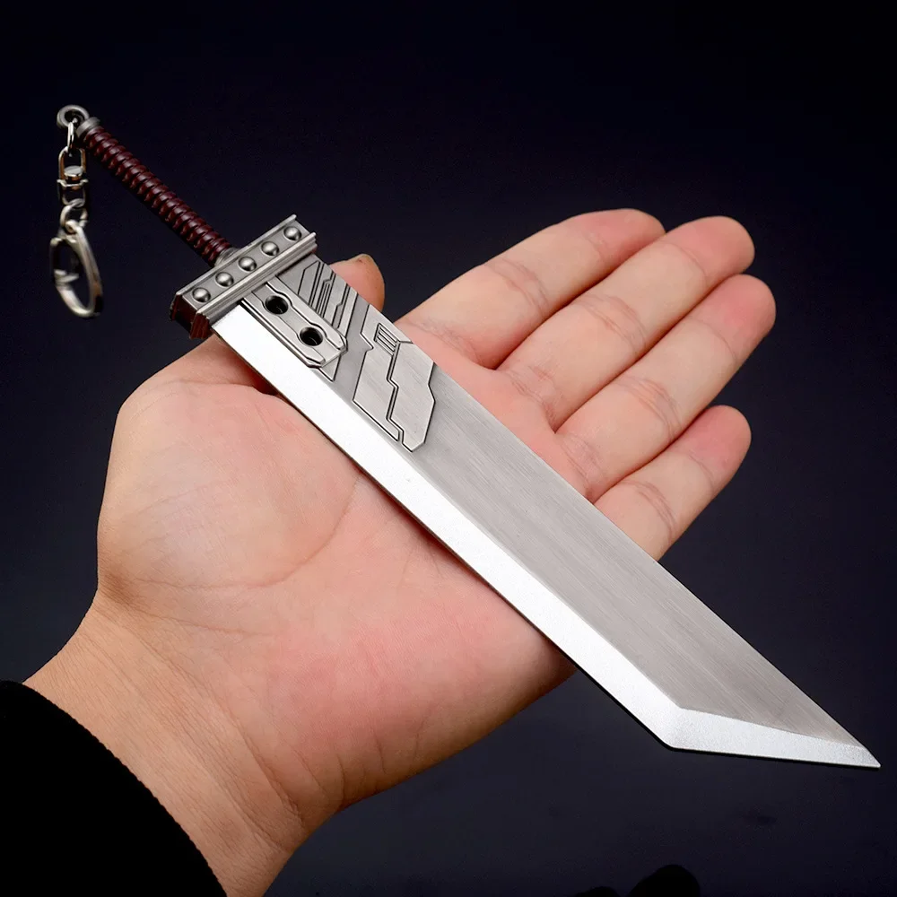 22cm Buster Weapon Keychain Cloud Strife Game Peripherals Metal Samurai Sword Weapon Model Decoration Ornament Crafts Gifts Toys