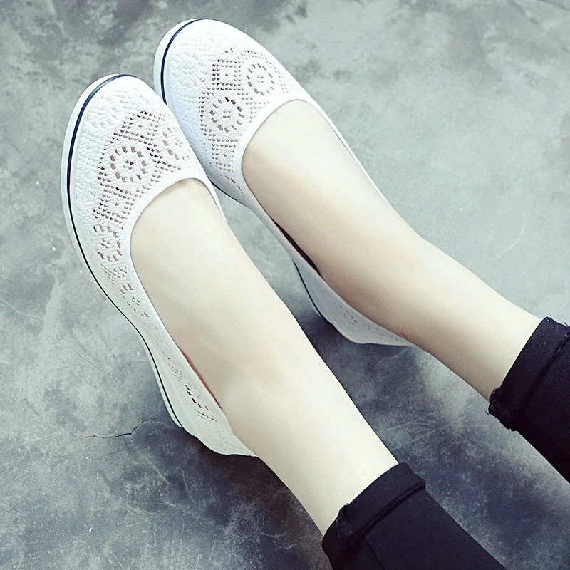 Comemore 2022 Spring Summer Canvas Nurse Women\'s Slip-on Shoes Low Wedge Heel Solid Women Platform Casual Flat Soft Bottom Woman