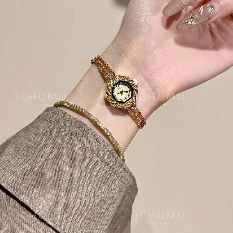 Elegant women's watch simple casual fashion light luxury niche high sense exquisite retro student waterproof quartz watch new