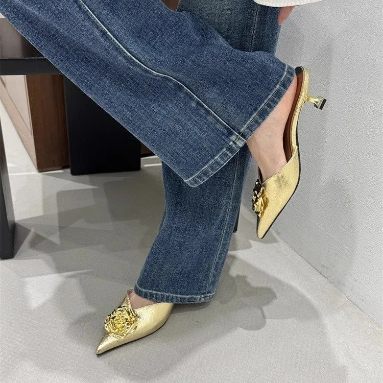 

Туфли Низкие женские тапочки Уличные пантофли на тонком каблуке Слайды Мюли на каблуке с средним носком 2025 Высокие летние серебряные скандальные туфли-лодочки P