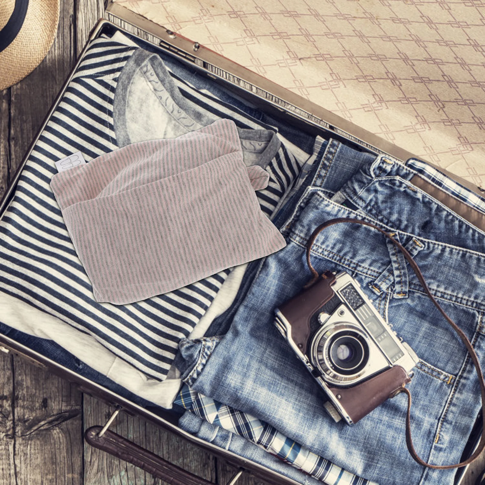 

Folding Travel Slippers Portable Lightweight Cotton Slippers with Storage Bag for Easy Carrying and Cleaning Simple Generous