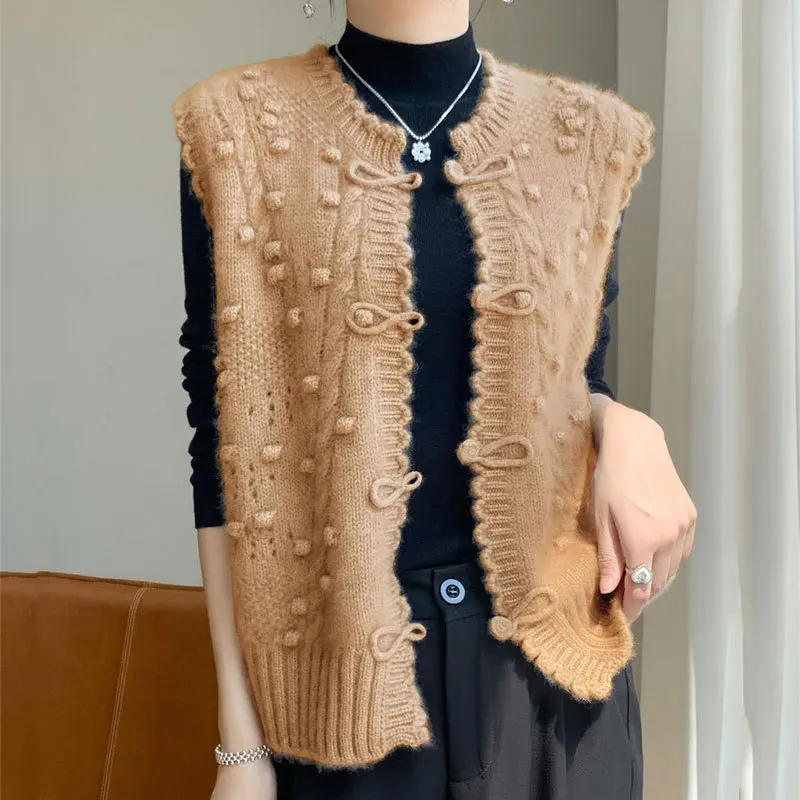 2024 New Knitted Cardigan Vest Women Spring Autumn Loose Temperament Sleeveless Knitwear Waistcoat Jacket Female Top