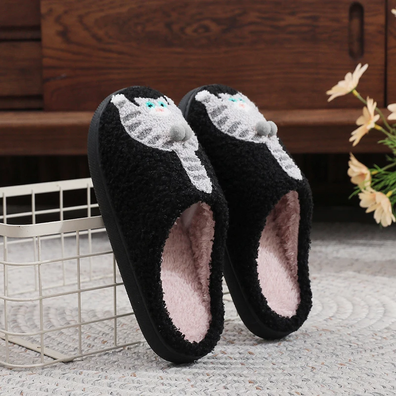 Neuartige 3D-Katzen-Plüsch-Hausschuhe für Damen, lustige Plüsch-Winter-Mules, warme, flauschige Fell-Slides für Mädchen, Unisex, rutschfest – Detail 7