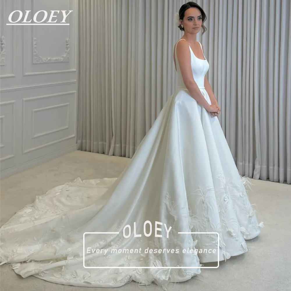 OLOEY Luxury 3D Appliques Feathers A-Line Wedding Dress Square Collar Sweep Tail Bridal Gown Customized Buttons Zip Back