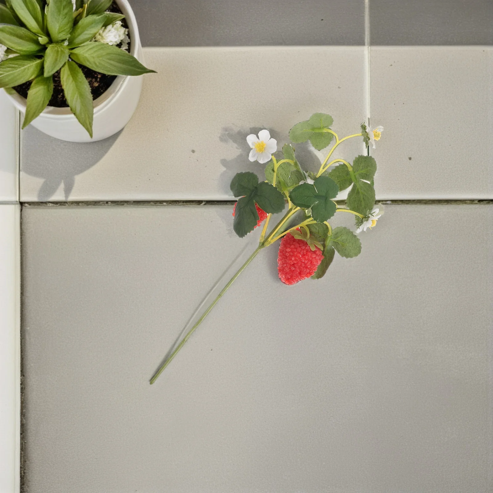 5 قطعة جذع الفراولة الاصطناعية فو الفاكهة يختار نبات واقعي الديكور التصوير الدعائم حديقة المنزل الزفاف الأزهار #5