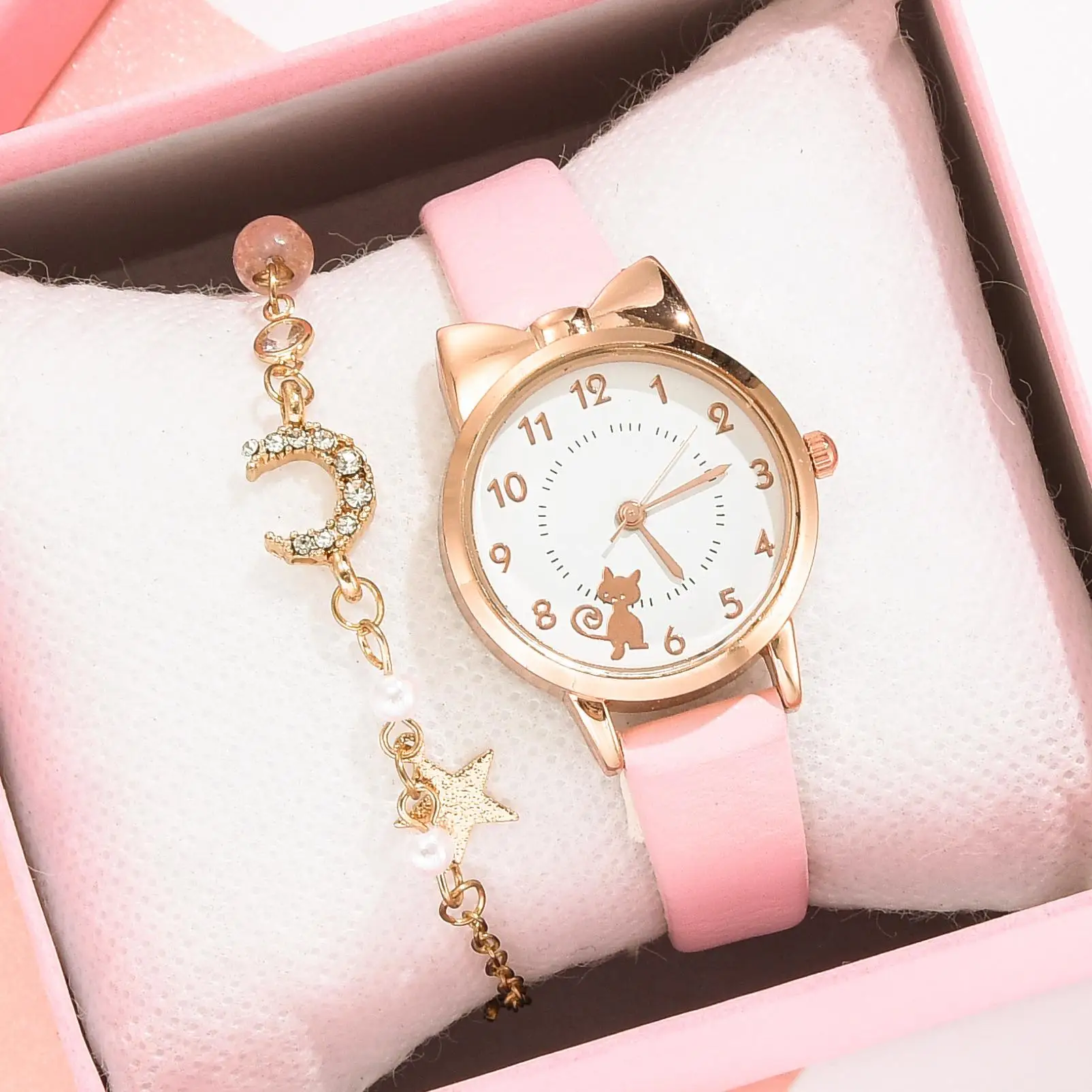 

New women's watches small fresh cute cat female students quartz women's watches star and moon bracelet combination set