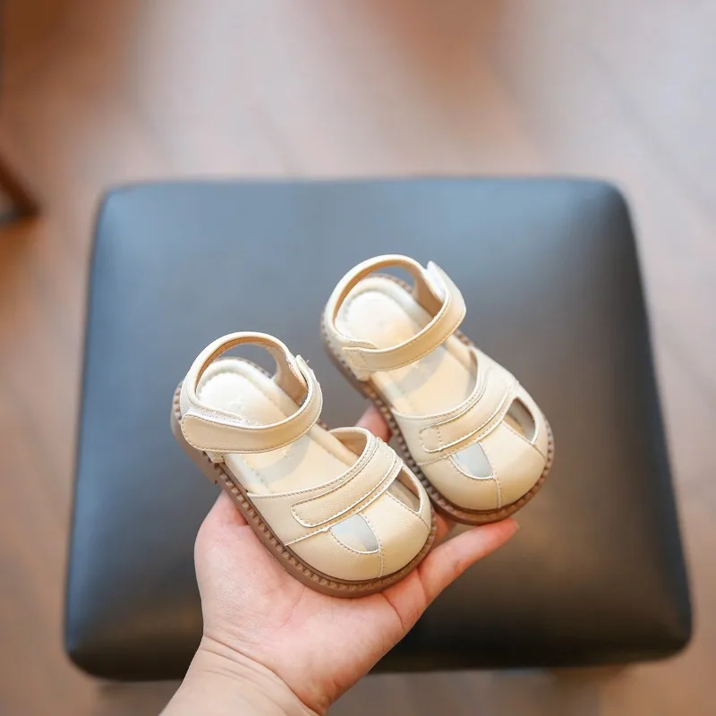Baby-Sandalen Einfarbig Vielseitige Kinder-Strandschuhe Ausgehöhlte Weiche Sohle 2026 Sommer Neue Mädchen Prinzessinnen Freizeitschuhe Rutschfest – Detail 4