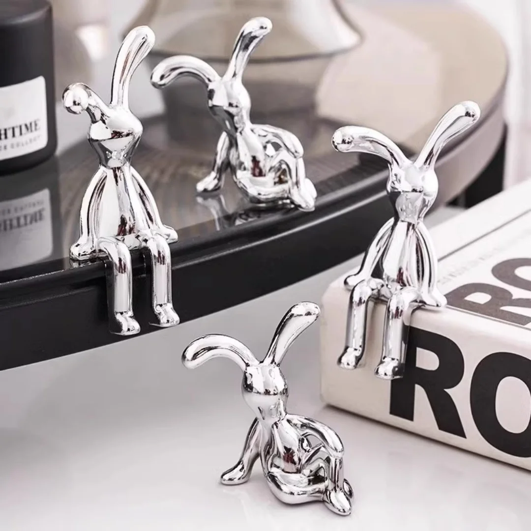 Silver Abstract 3D Rabbit Ornament, Modern Style Rabbit Statue, Suitable for Home and Office Desktop Decoration