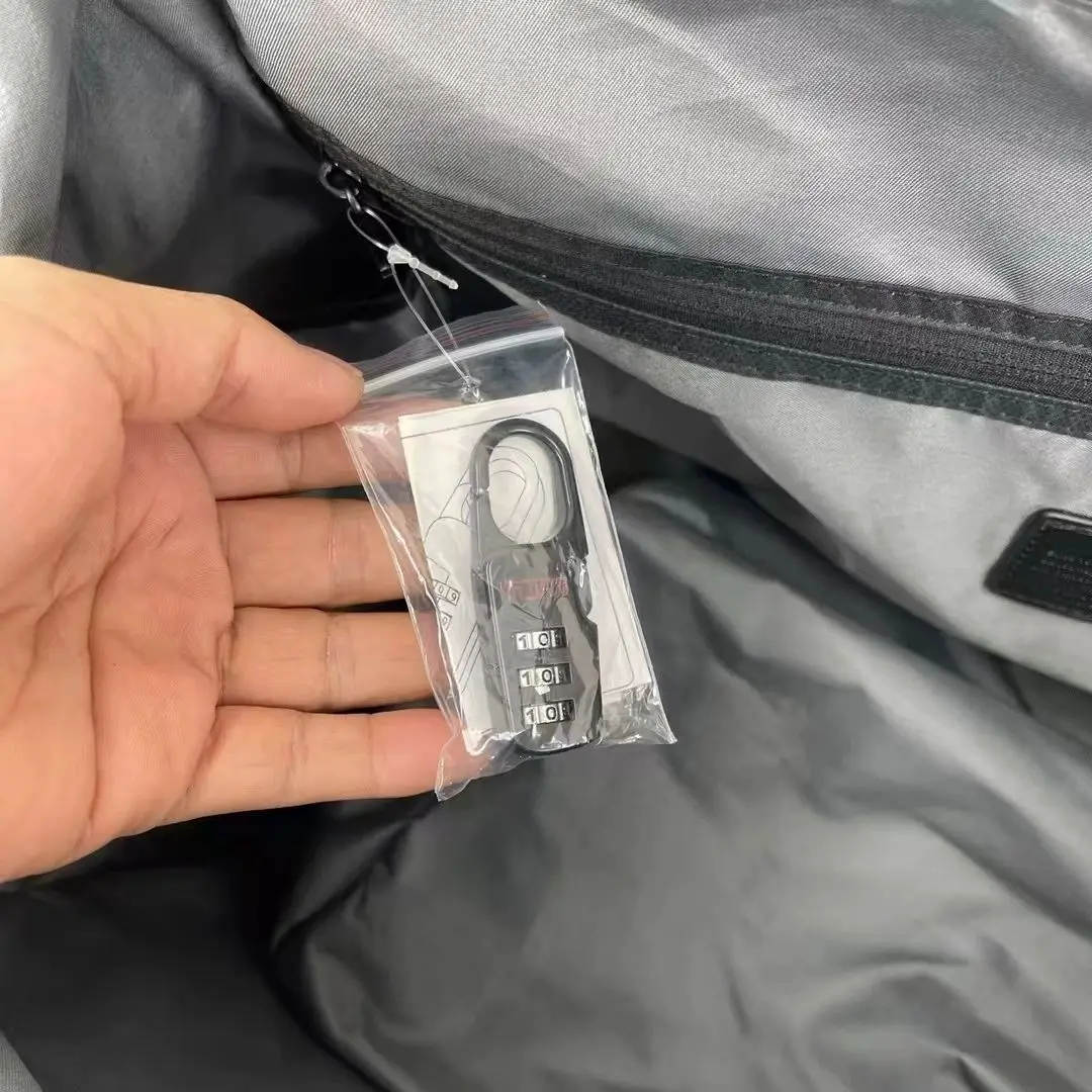 Sports Travel Tote, Golf & Fitness Duffel with Shoulder Strap, Dedicated Apparel Compartment 223126