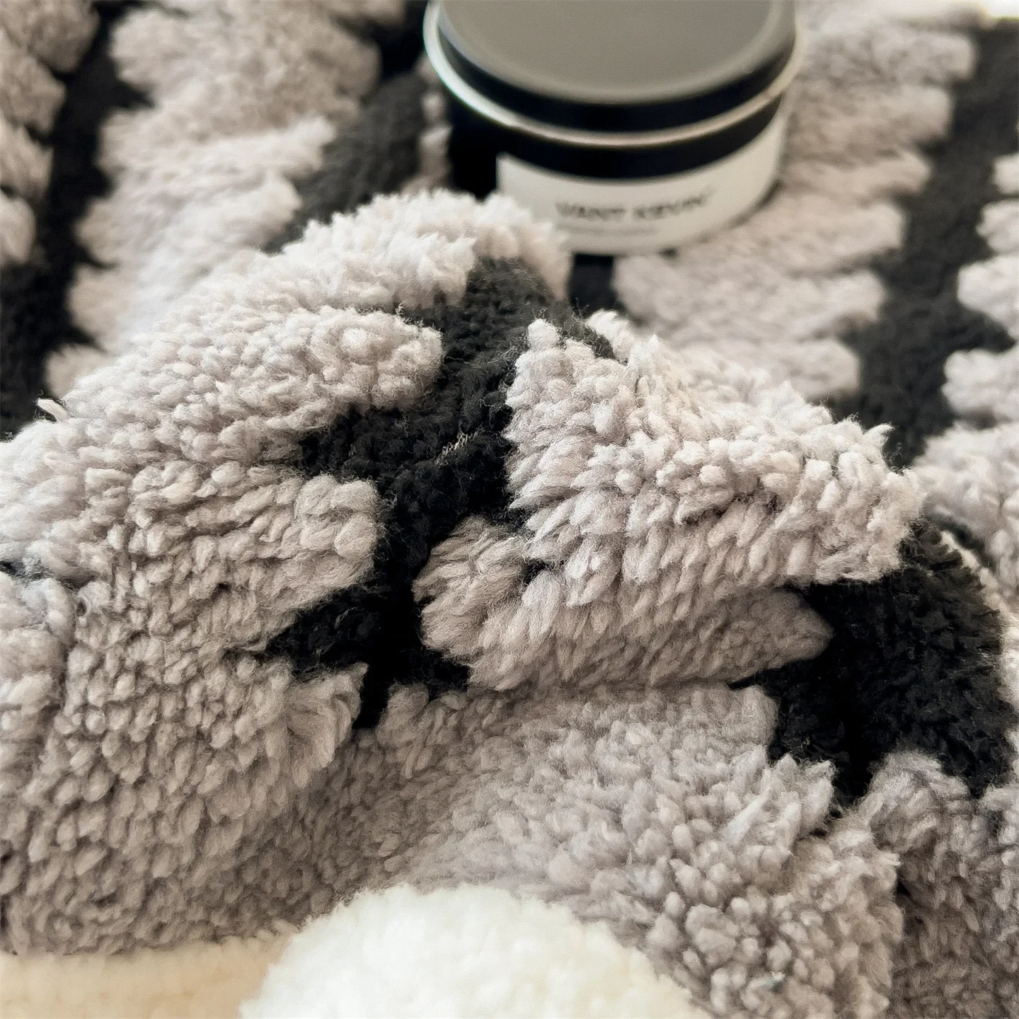 2025-new-thickened-warm-multifunctional-blanket-double-layer-lamb-fleece-blanket-air-conditioning-blanket-lunch-break-blanket